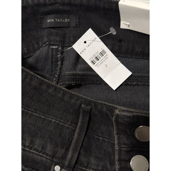 Ann Taylor Sz 2 Sculpting Pocket High Rise Straight Crop Jeans In Washed Black - Picture 7 of 9